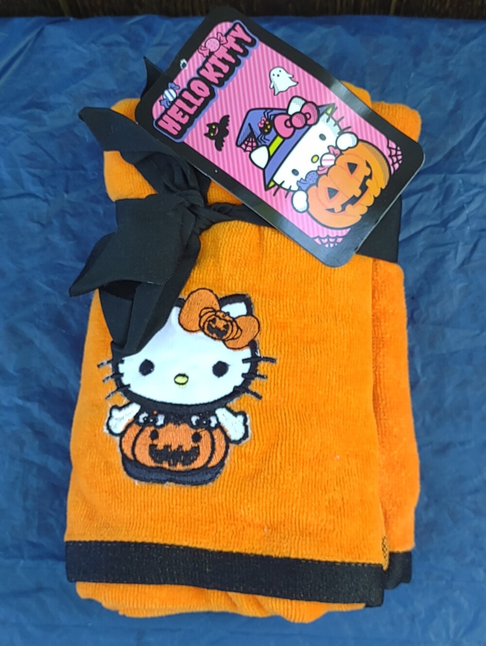 Set Of 2 Hello Kitty Halloween Hand Towels
